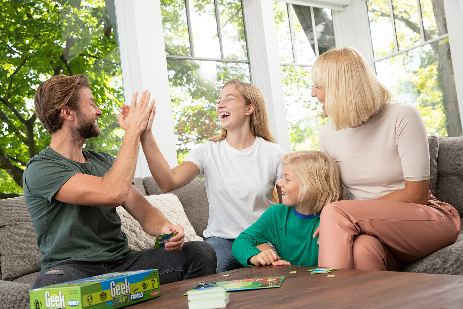 Geek Out! Trivia Party Game: Family Edition | Nexcstoioe